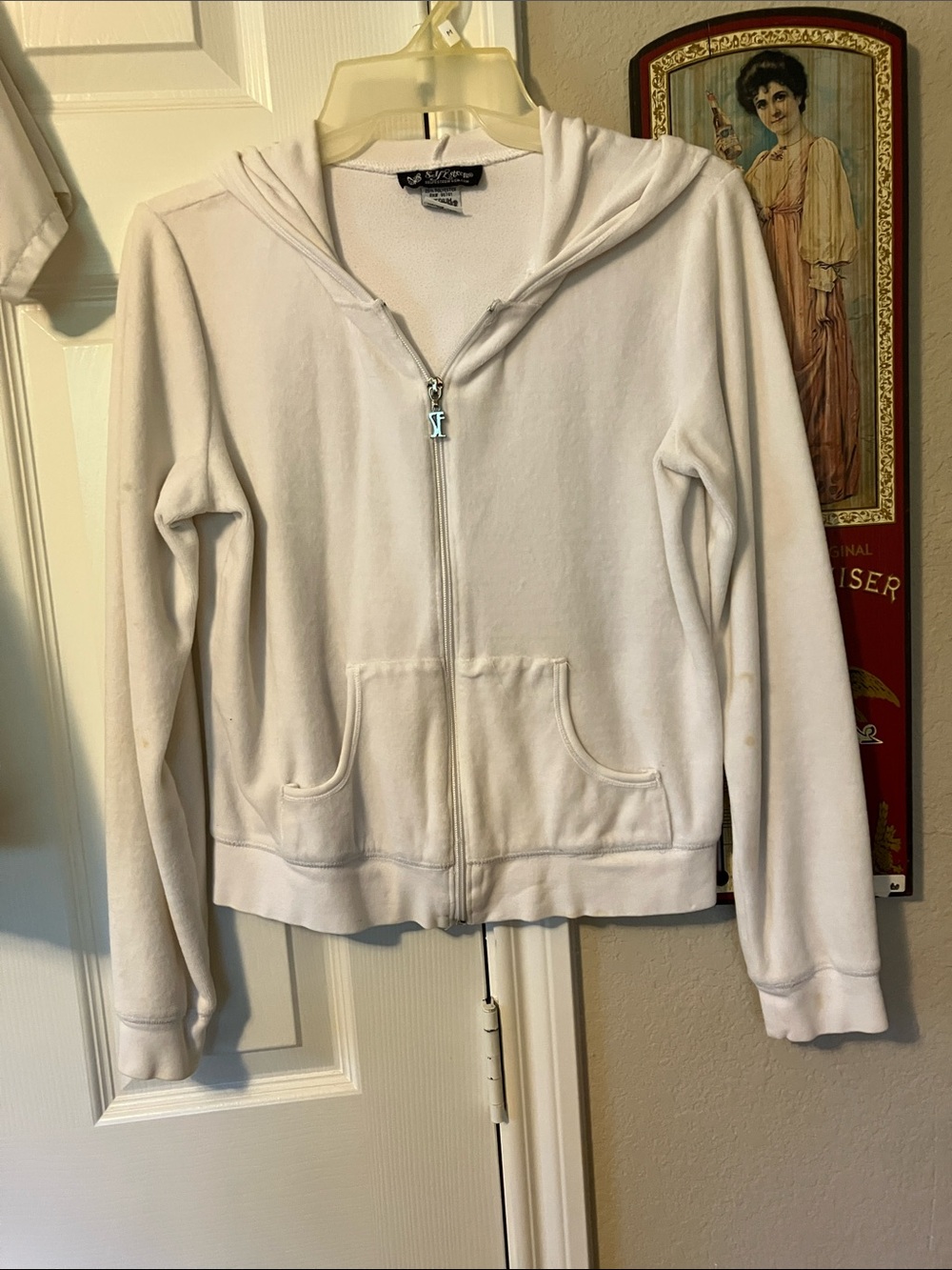 Women’s White Zip-Front Hoodie w/Kangaroo Pockets & Self Esteem “SE” Zippercharm